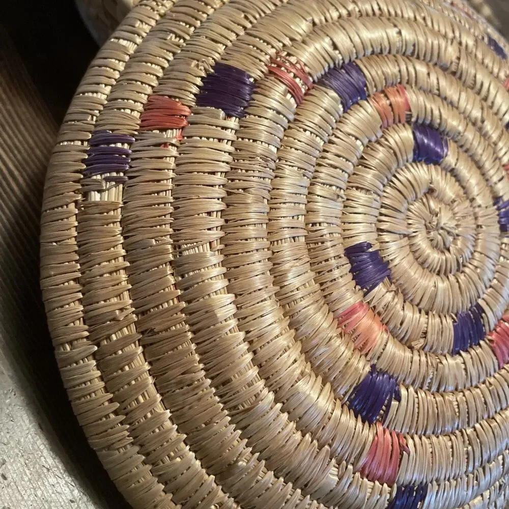 VTG Alaskan Eskimo Native American Indian Inuit Yupik Basket Woven Trivet.